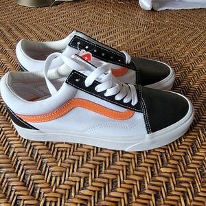 VANS Old Skool "Classic Sport"  leather and canvas sneakers